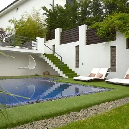 Villa Private Family Budaors