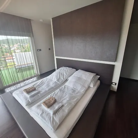Villa Private Family Budaors